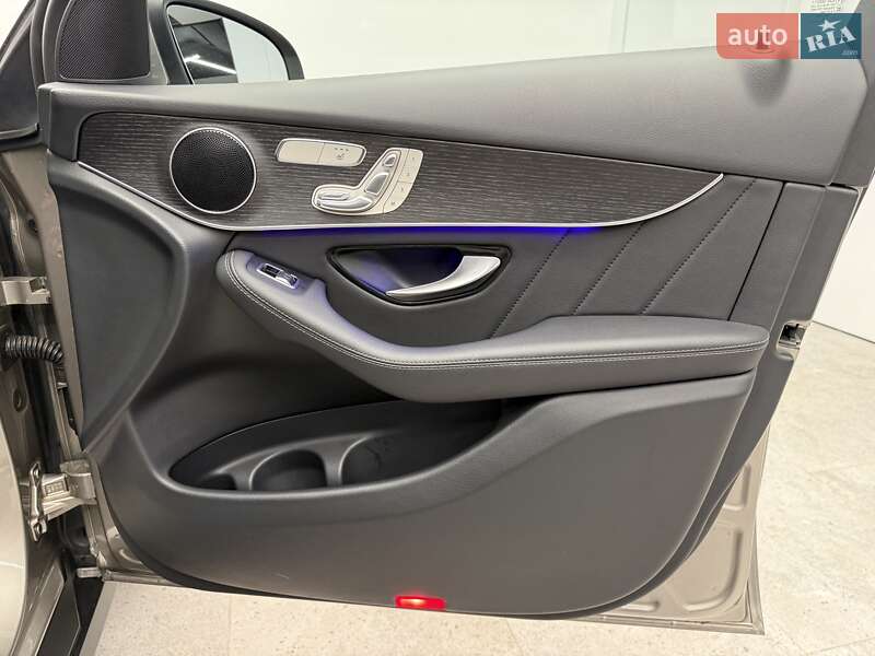 Внедорожник / Кроссовер Mercedes-Benz GLC-Class 2020 в Киеве