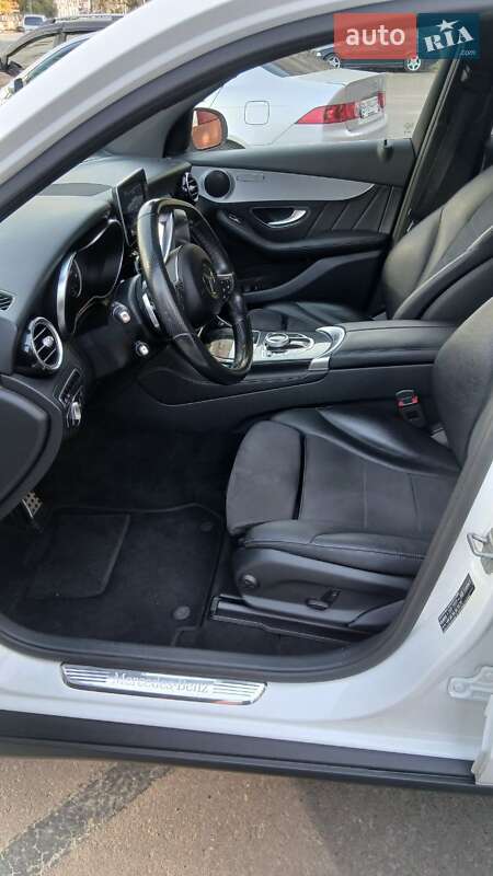 Позашляховик / Кросовер Mercedes-Benz GLC-Class 2015 в Одесі фото 11 Позашляховик / Кросовер Mercedes-Benz GLC-Class 2015 в Одесі