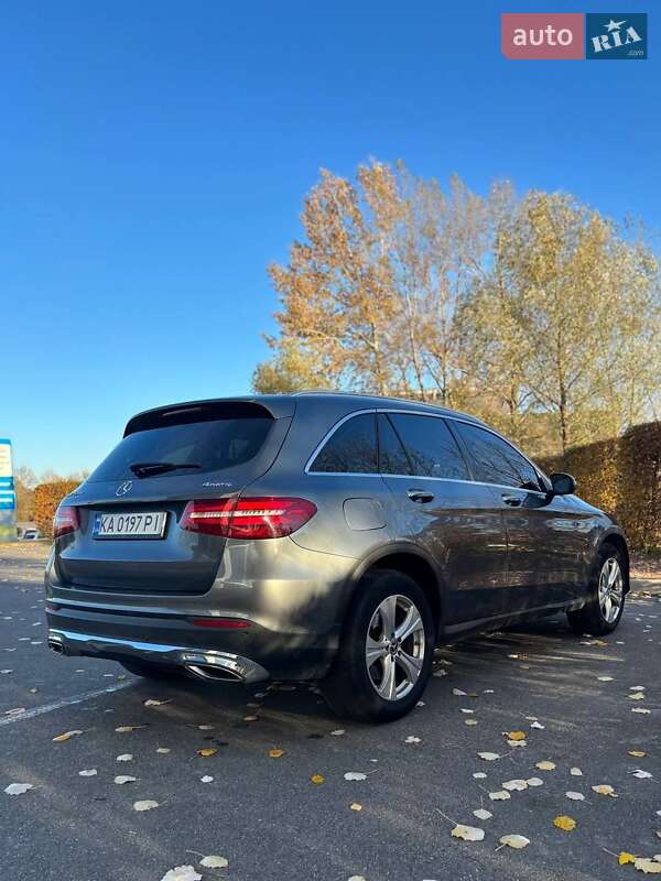 Внедорожник / Кроссовер Mercedes-Benz GLC-Class 2017 в Киеве