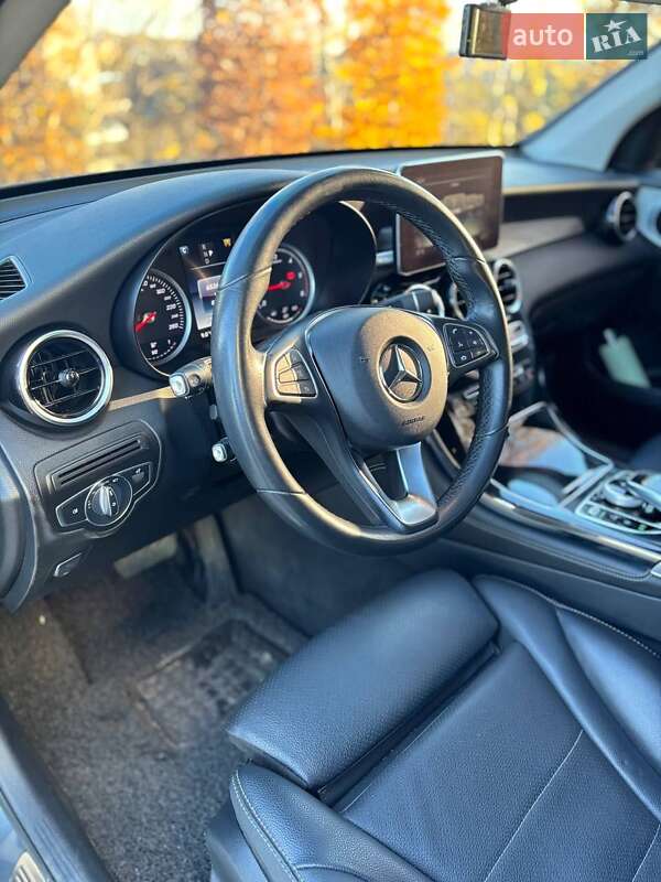 Внедорожник / Кроссовер Mercedes-Benz GLC-Class 2017 в Киеве