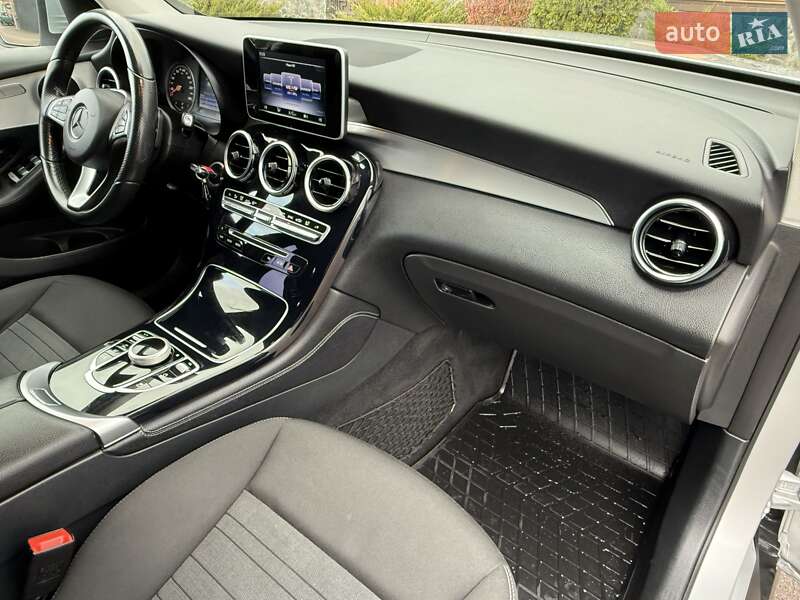 Позашляховик / Кросовер Mercedes-Benz GLC-Class 2016 в Києві