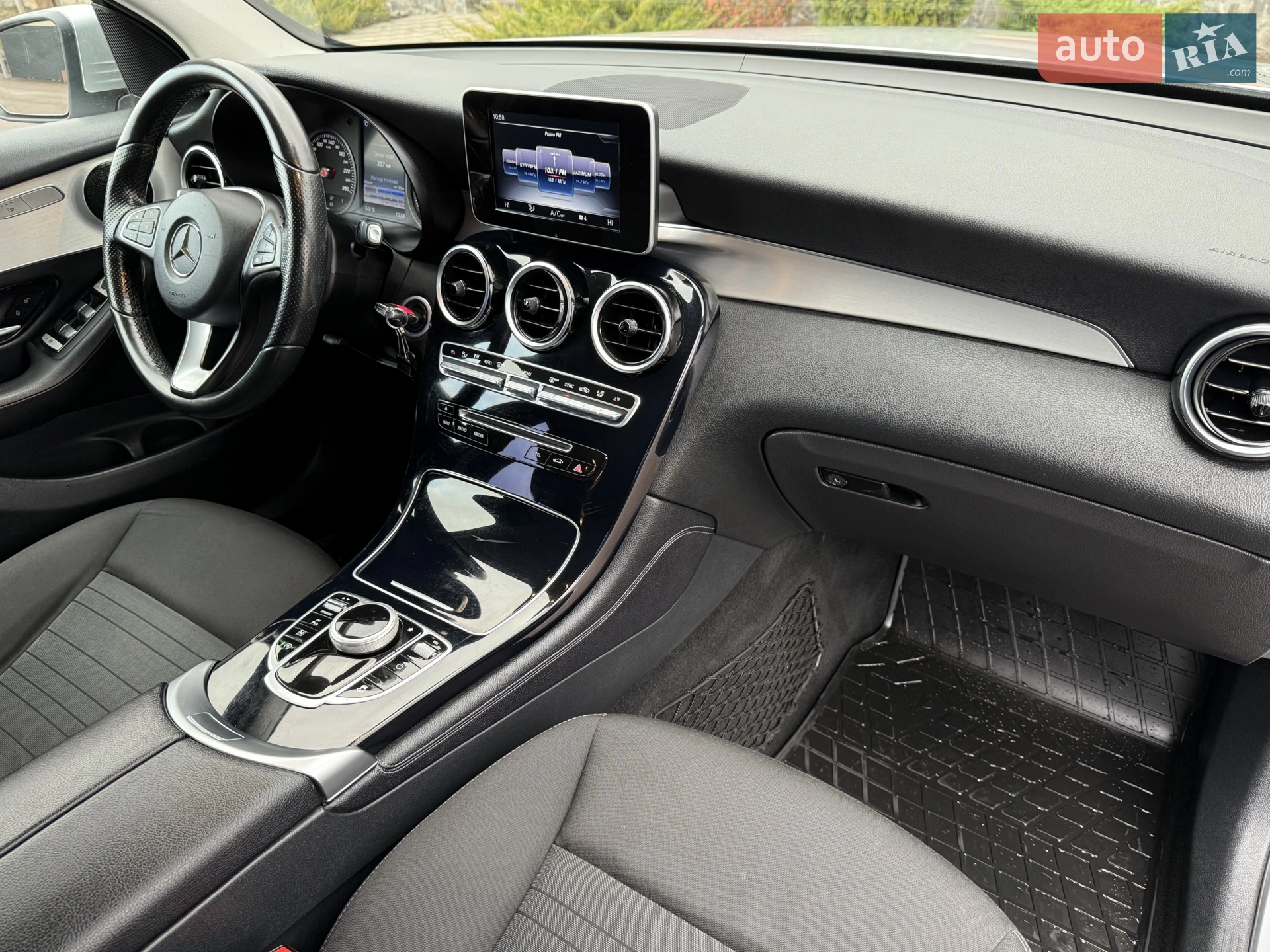2016 Mercedes-Benz GLC - мініатюра 50