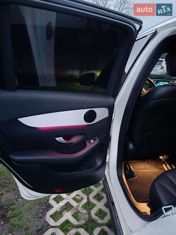 Позашляховик / Кросовер Mercedes-Benz GLC-Class 2020 в Києві