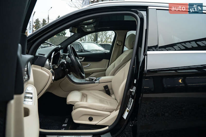 Позашляховик / Кросовер Mercedes-Benz GLC-Class 2018 в Чернівцях фото 16 Позашляховик / Кросовер Mercedes-Benz GLC-Class 2018 в Чернівцях