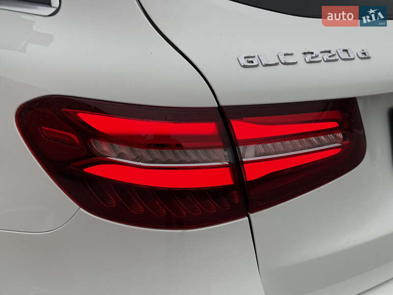 Внедорожник / Кроссовер Mercedes-Benz GLC-Class 2017 в Киеве