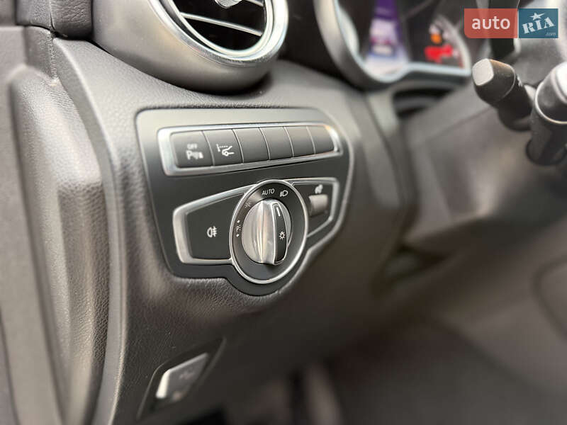 Внедорожник / Кроссовер Mercedes-Benz GLC-Class 2017 в Киеве