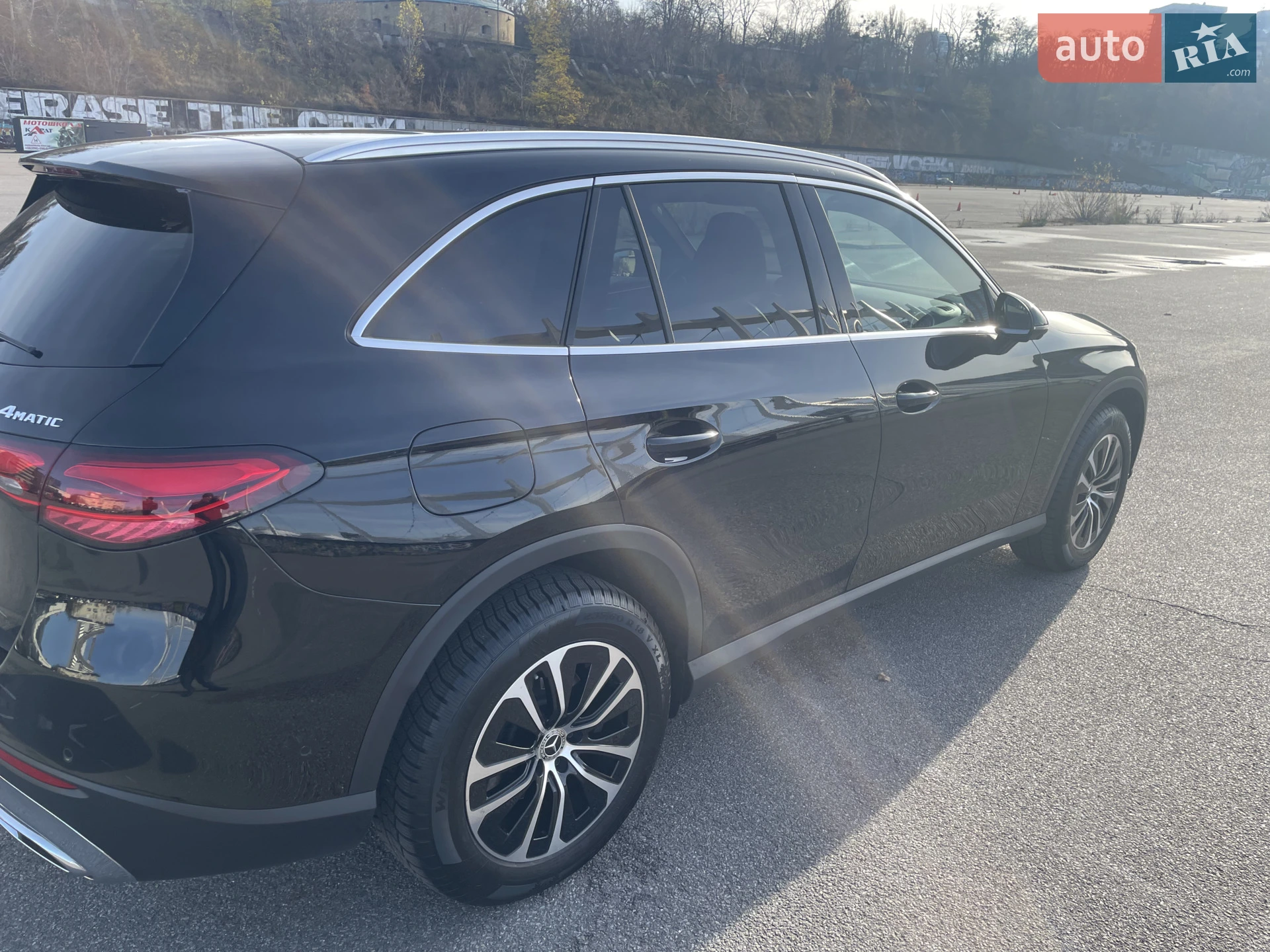 2023 Mercedes-Benz GLC - мініатюра 17
