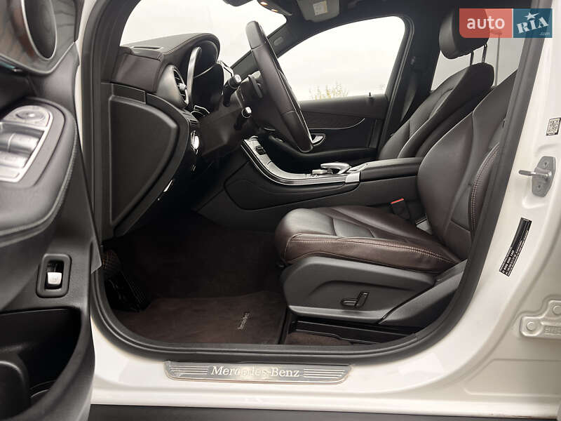 Позашляховик / Кросовер Mercedes-Benz GLC-Class 2017 в Києві фото 23 Позашляховик / Кросовер Mercedes-Benz GLC-Class 2017 в Києві