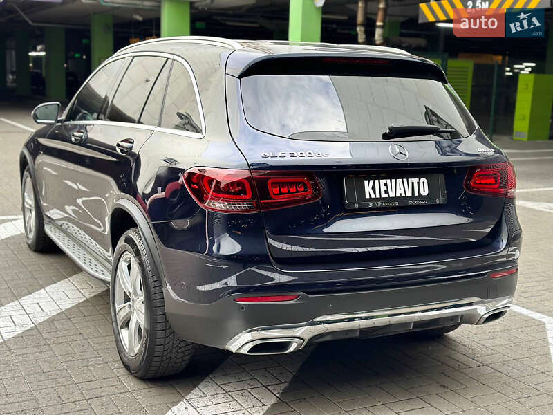 Позашляховик / Кросовер Mercedes-Benz GLC-Class 2021 в Києві