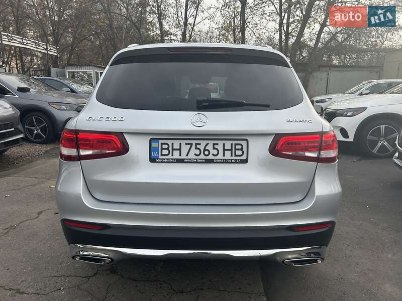 Позашляховик / Кросовер Mercedes-Benz GLC-Class 2016 в Одесі фото 4 Позашляховик / Кросовер Mercedes-Benz GLC-Class 2016 в Одесі