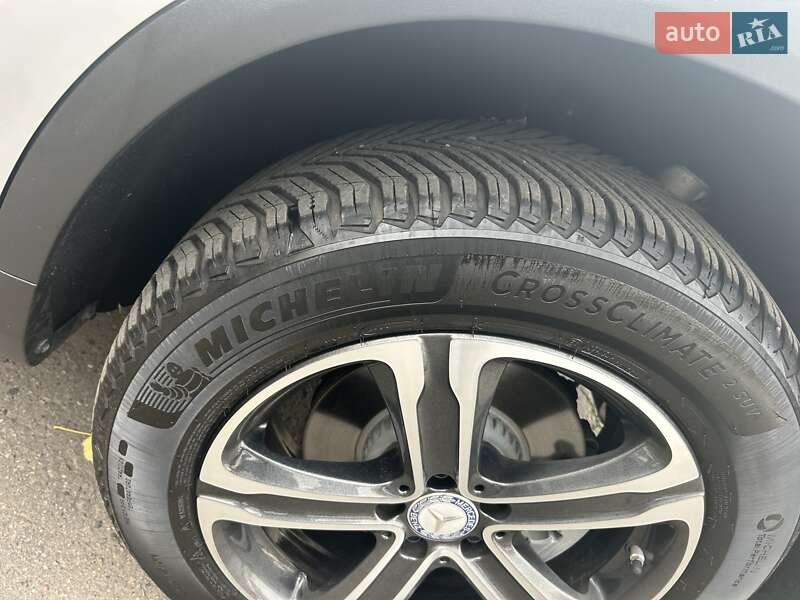 Позашляховик / Кросовер Mercedes-Benz GLC-Class 2016 в Одесі фото 8 Позашляховик / Кросовер Mercedes-Benz GLC-Class 2016 в Одесі