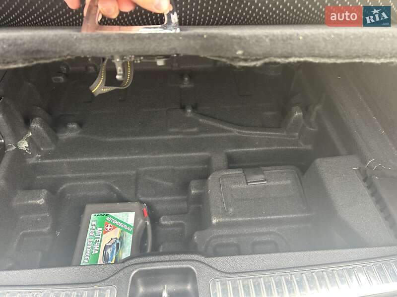 Позашляховик / Кросовер Mercedes-Benz GLC-Class 2016 в Одесі фото 24 Позашляховик / Кросовер Mercedes-Benz GLC-Class 2016 в Одесі