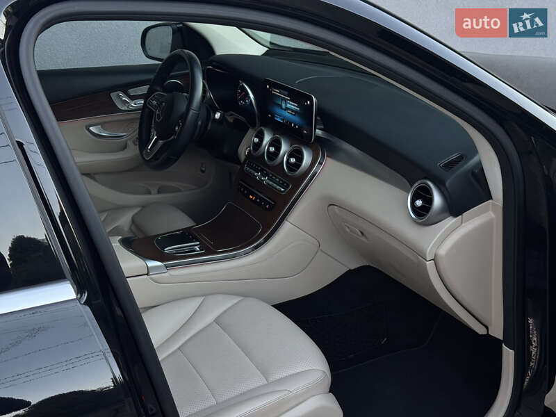 Позашляховик / Кросовер Mercedes-Benz GLC-Class 2020 в Луцьку
