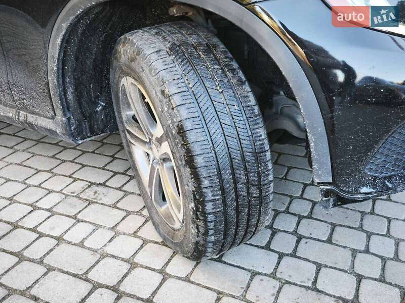 Позашляховик / Кросовер Mercedes-Benz GLC-Class 2016 в Львові