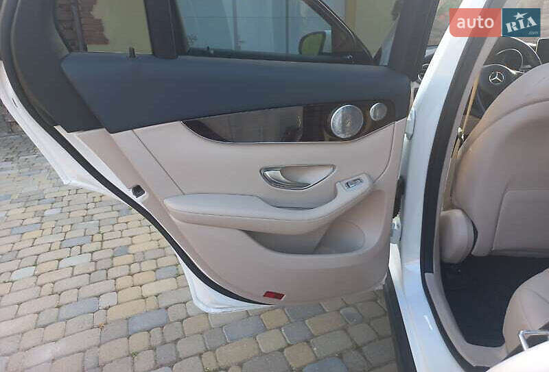 Внедорожник / Кроссовер Mercedes-Benz GLC-Class 2017 в Киеве