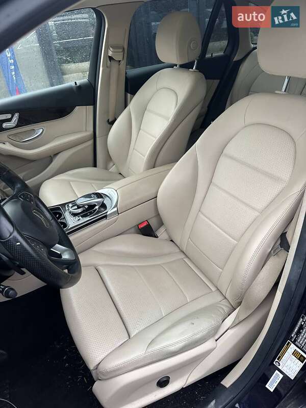 Внедорожник / Кроссовер Mercedes-Benz GLC-Class 2016 в Луцке