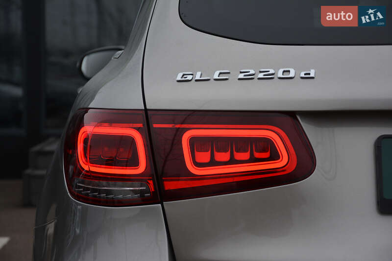 Позашляховик / Кросовер Mercedes-Benz GLC-Class 2019 в Києві фото 11 Позашляховик / Кросовер Mercedes-Benz GLC-Class 2019 в Києві