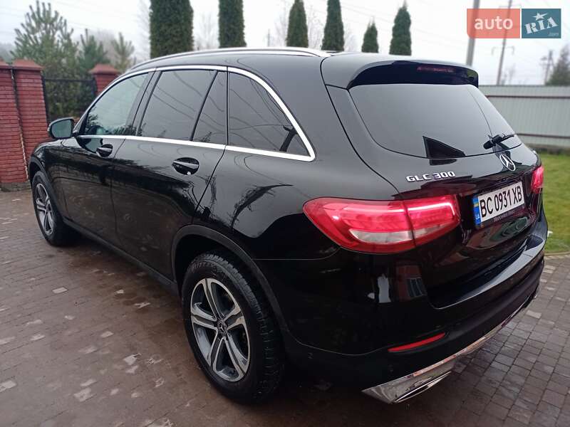 Внедорожник / Кроссовер Mercedes-Benz GLC-Class 2017 в Львове