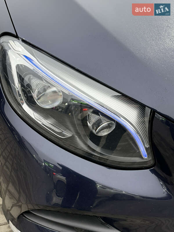 Внедорожник / Кроссовер Mercedes-Benz GLC-Class 2017 в Киеве фото 2 Внедорожник / Кроссовер Mercedes-Benz GLC-Class 2017 в Киеве