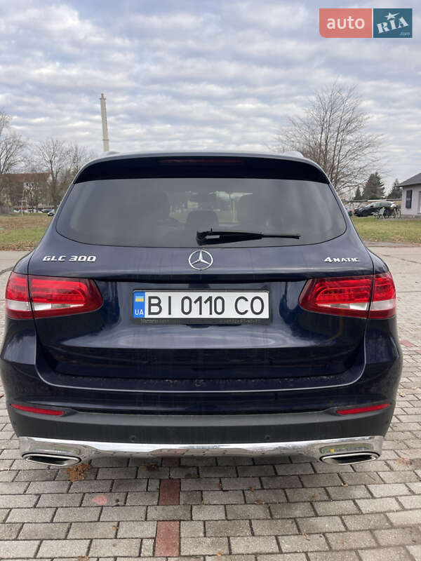 Внедорожник / Кроссовер Mercedes-Benz GLC-Class 2016 в Львове