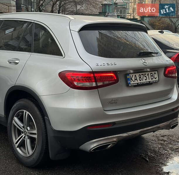 Позашляховик / Кросовер Mercedes-Benz GLC-Class 2015 в Києві