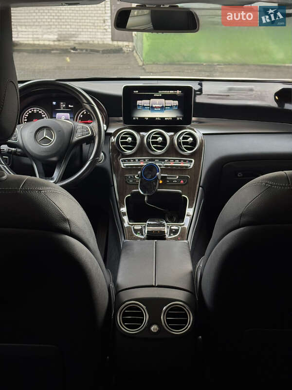 Позашляховик / Кросовер Mercedes-Benz GLC-Class 2015 в Києві