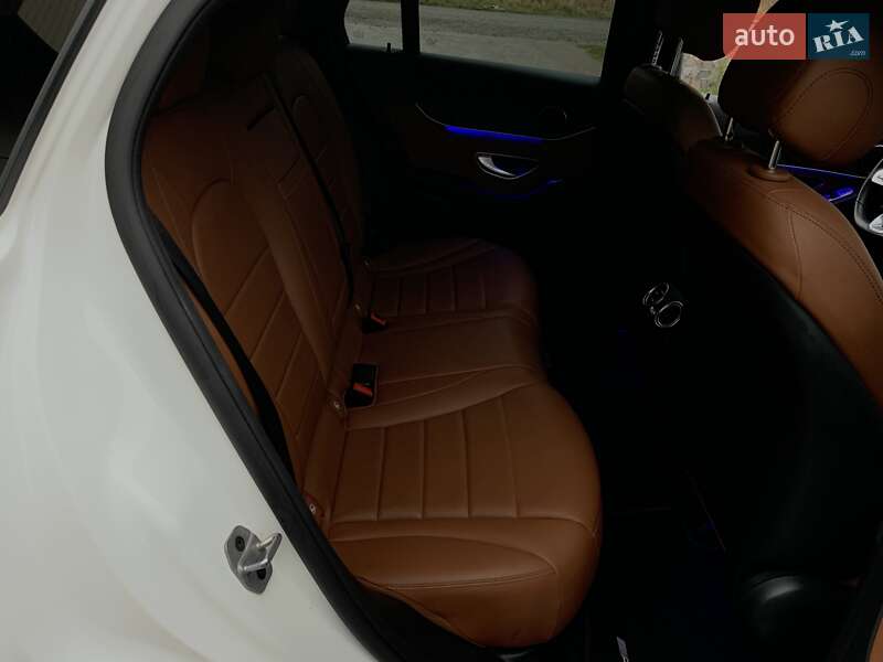 Внедорожник / Кроссовер Mercedes-Benz GLC-Class 2021 в Бердичеве