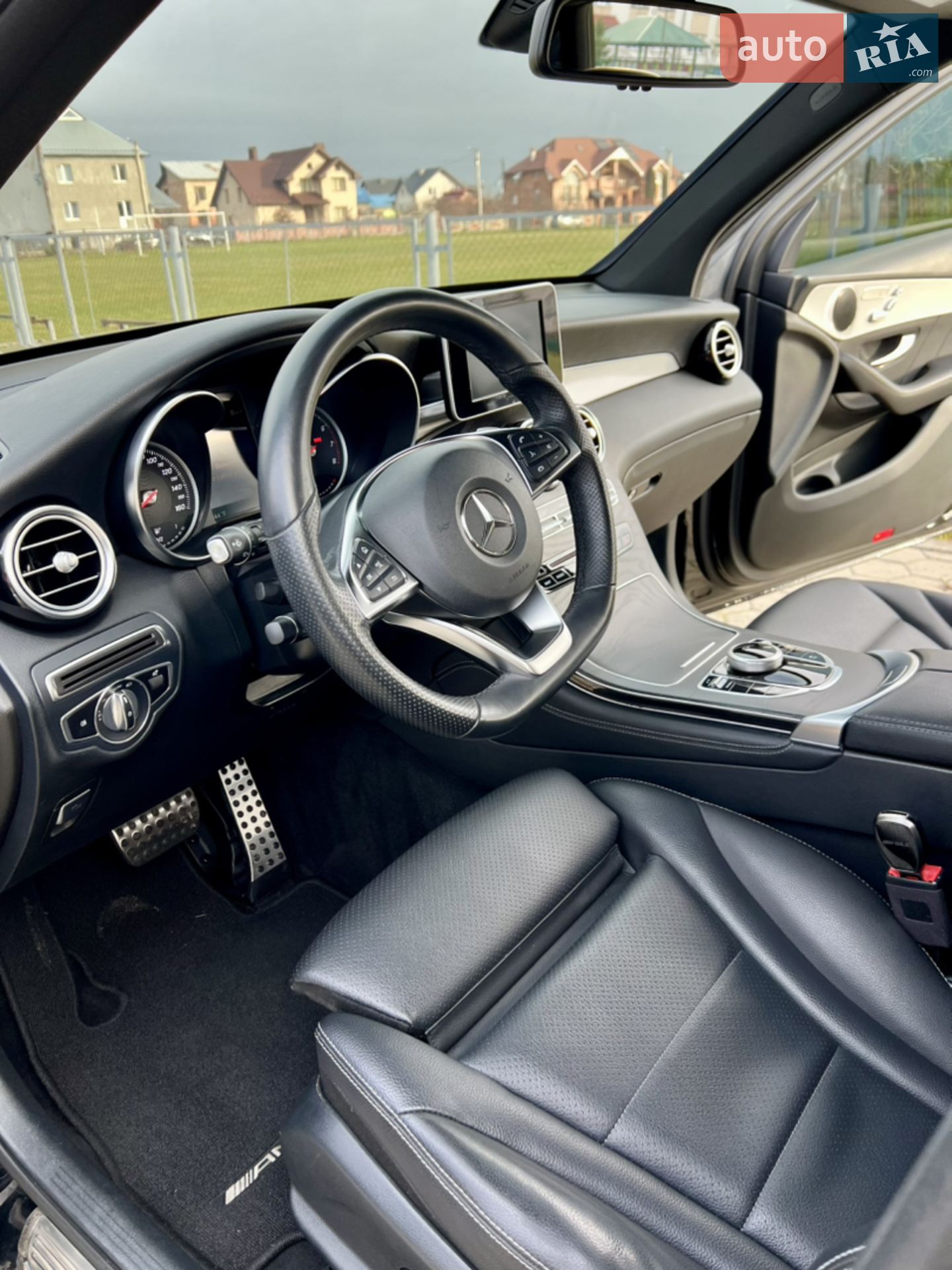 2019 Mercedes-Benz GLC - мініатюра 35