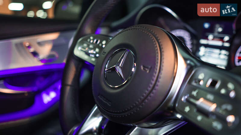 Внедорожник / Кроссовер Mercedes-Benz GLC-Class 2018 в Киеве