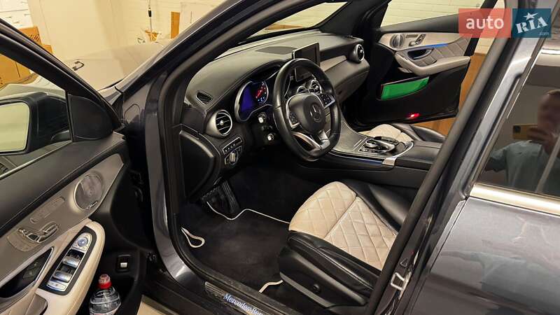 Позашляховик / Кросовер Mercedes-Benz GLC-Class 2016 в Львові фото 15 Позашляховик / Кросовер Mercedes-Benz GLC-Class 2016 в Львові