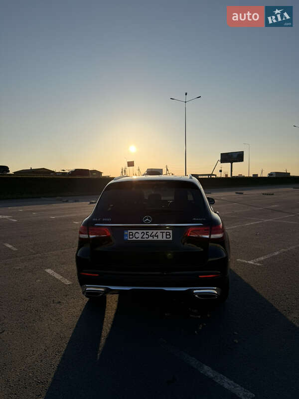 Внедорожник / Кроссовер Mercedes-Benz GLC-Class 2019 в Львове