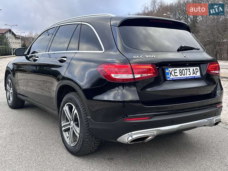 Позашляховик / Кросовер Mercedes-Benz GLC-Class 2015 в Дніпрі фото 8 Позашляховик / Кросовер Mercedes-Benz GLC-Class 2015 в Дніпрі