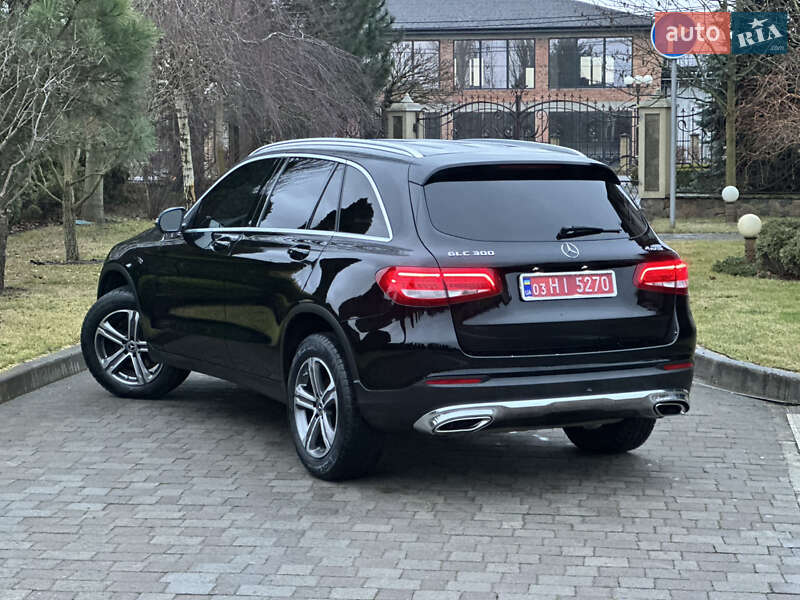 Позашляховик / Кросовер Mercedes-Benz GLC-Class 2019 в Сарнах