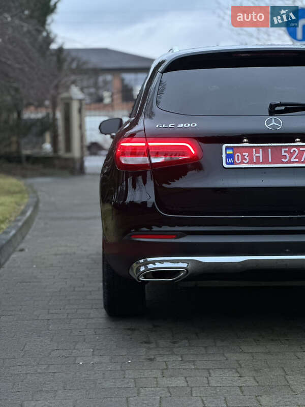 Позашляховик / Кросовер Mercedes-Benz GLC-Class 2019 в Сарнах