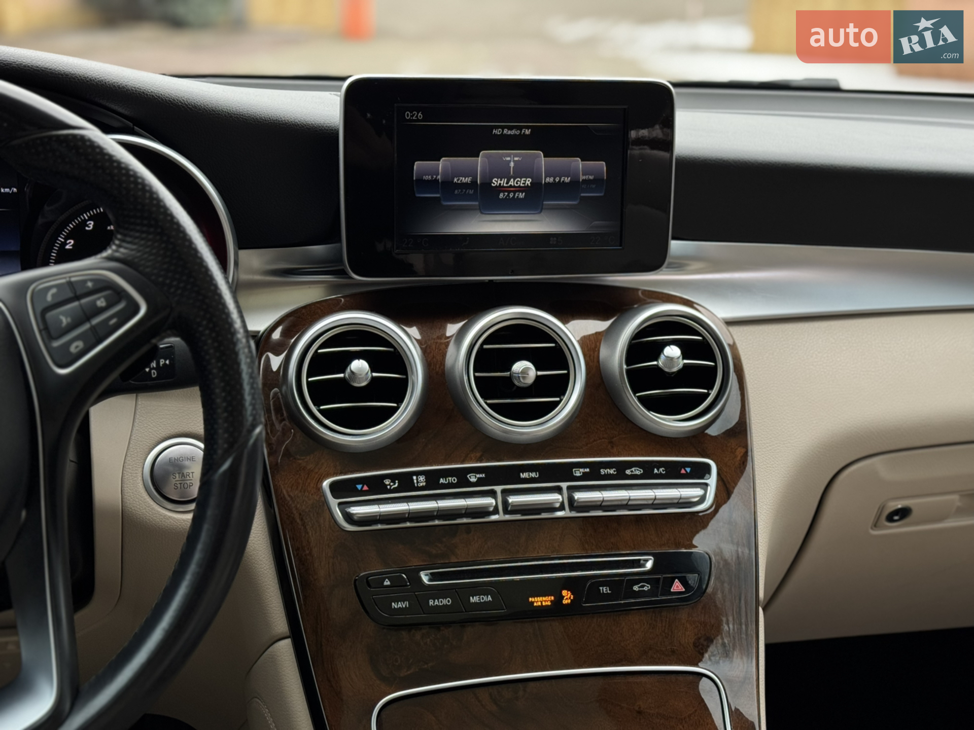2016 Mercedes-Benz GLC - мініатюра 40
