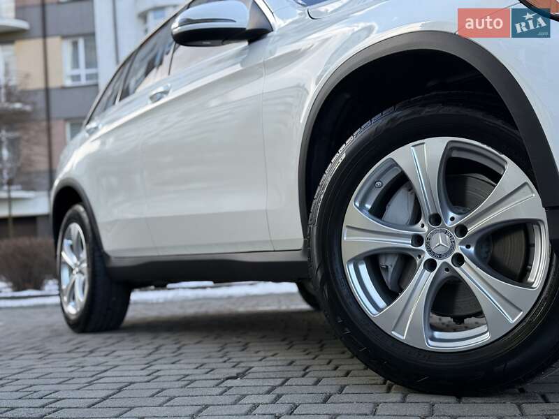 Внедорожник / Кроссовер Mercedes-Benz GLC-Class 2017 в Ивано-Франковске