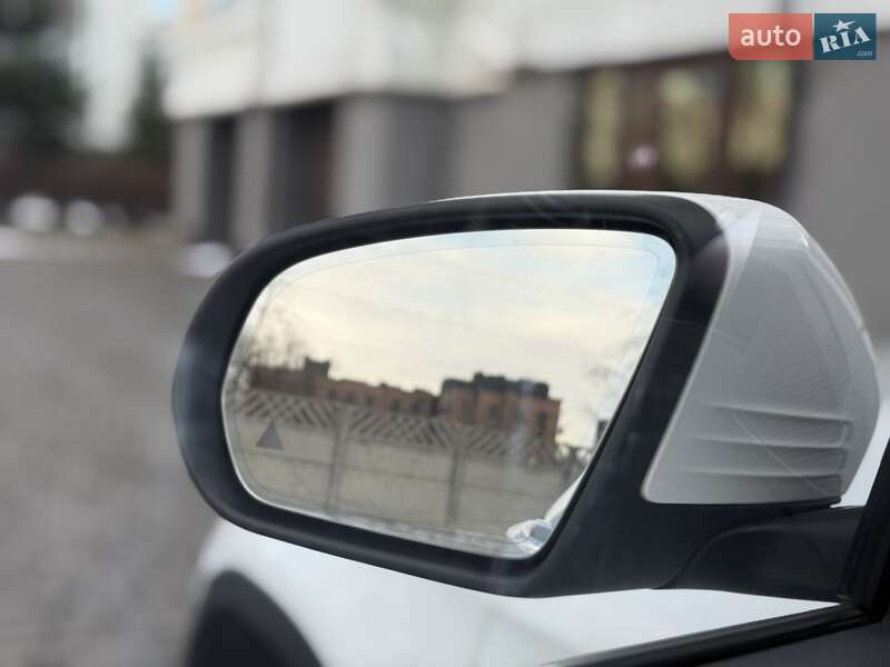 Внедорожник / Кроссовер Mercedes-Benz GLC-Class 2017 в Ивано-Франковске