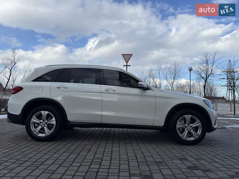 Внедорожник / Кроссовер Mercedes-Benz GLC-Class 2017 в Ивано-Франковске