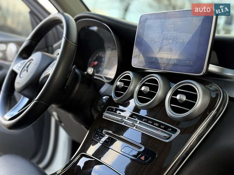 Внедорожник / Кроссовер Mercedes-Benz GLC-Class 2017 в Ивано-Франковске
