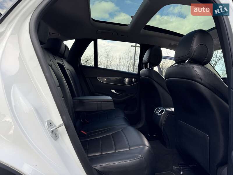 Внедорожник / Кроссовер Mercedes-Benz GLC-Class 2017 в Ивано-Франковске