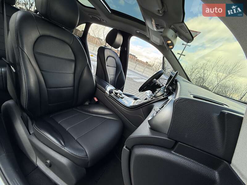 Внедорожник / Кроссовер Mercedes-Benz GLC-Class 2017 в Ивано-Франковске