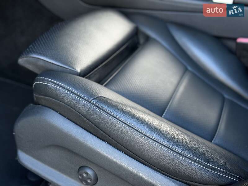 Внедорожник / Кроссовер Mercedes-Benz GLC-Class 2017 в Ивано-Франковске