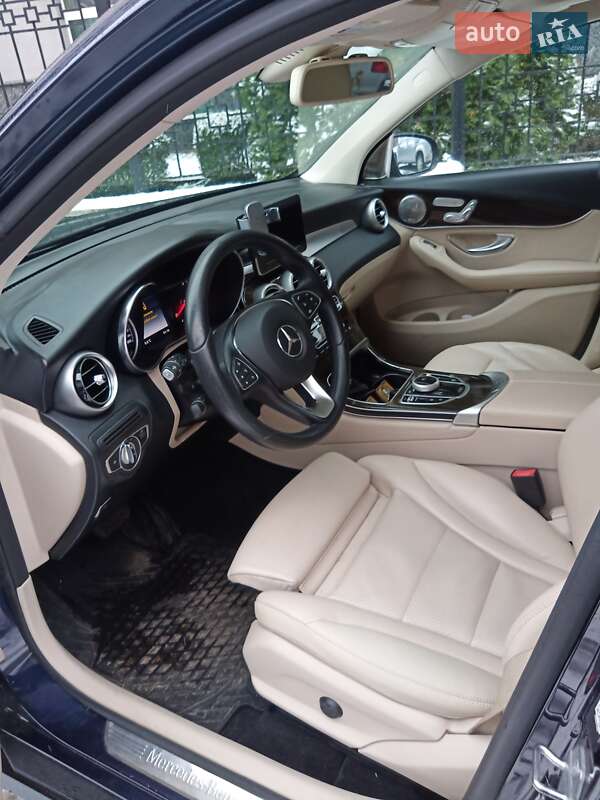 Внедорожник / Кроссовер Mercedes-Benz GLC-Class 2018 в Киеве фото 27 Внедорожник / Кроссовер Mercedes-Benz GLC-Class 2018 в Киеве