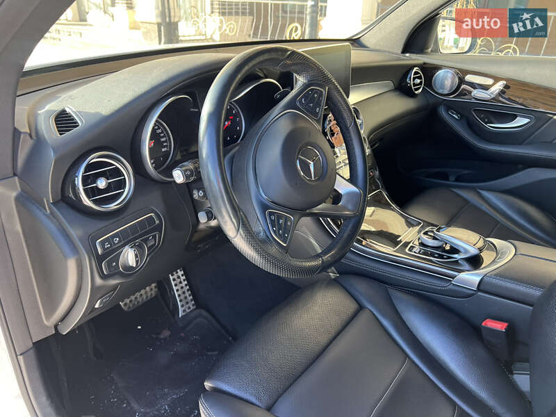 Позашляховик / Кросовер Mercedes-Benz GLC-Class 2017 в Києві фото 13 Позашляховик / Кросовер Mercedes-Benz GLC-Class 2017 в Києві