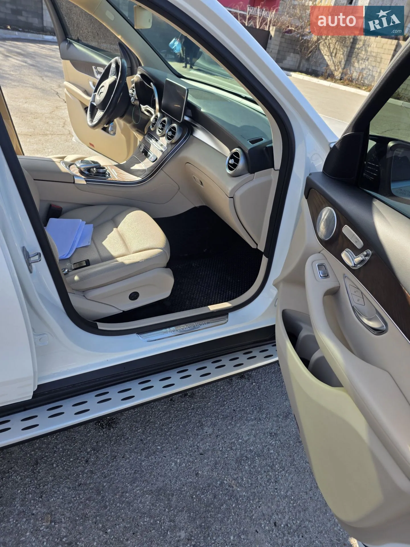 2019 Mercedes-Benz GLC - мініатюра 23