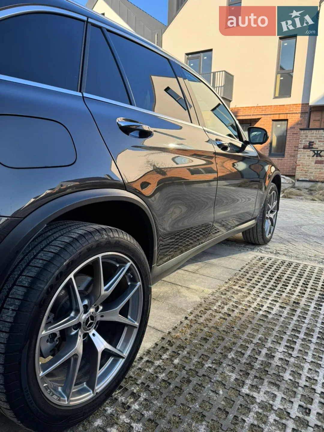 2022 Mercedes-Benz GLC - мініатюра 10