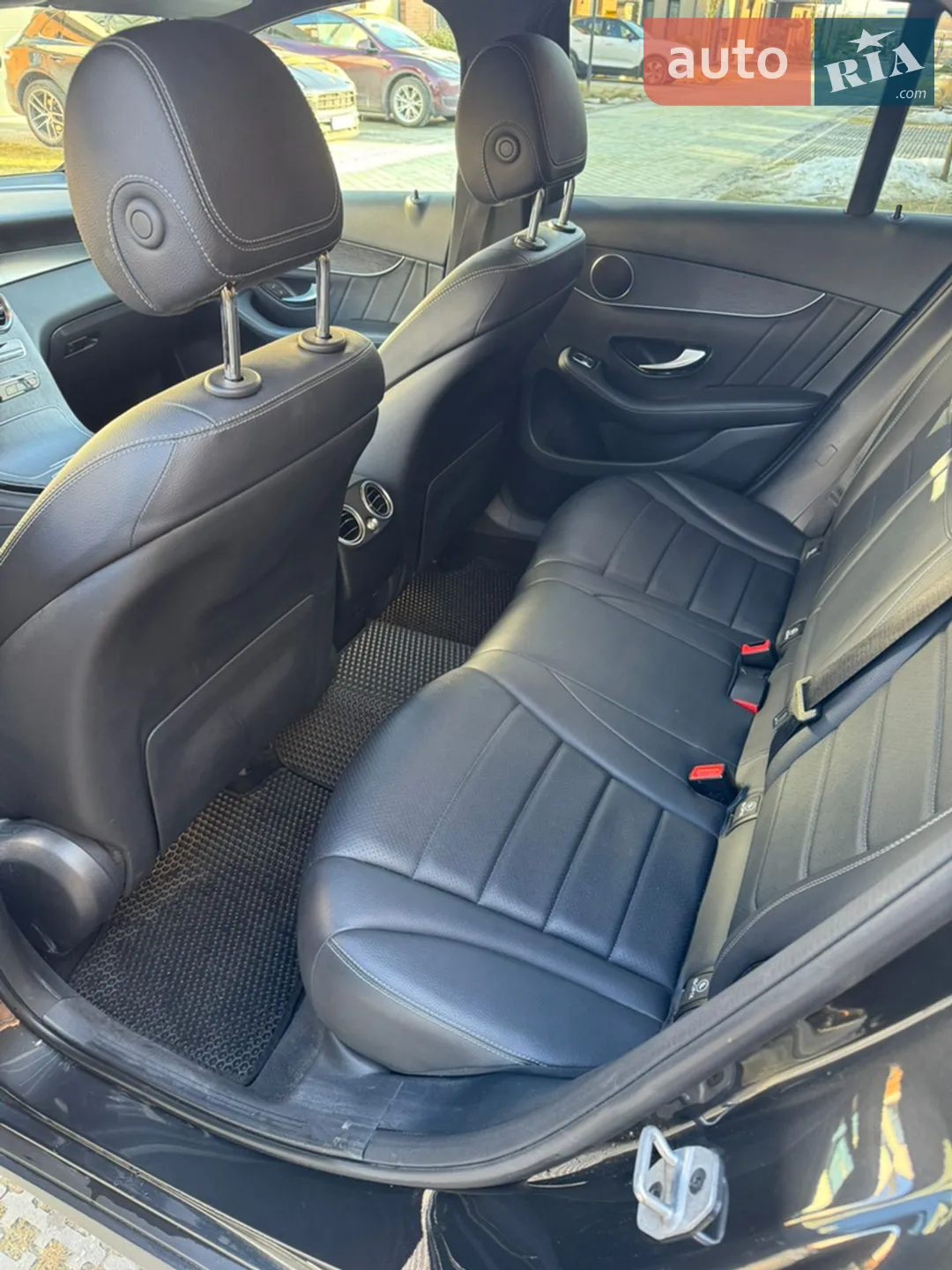 2022 Mercedes-Benz GLC - мініатюра 21