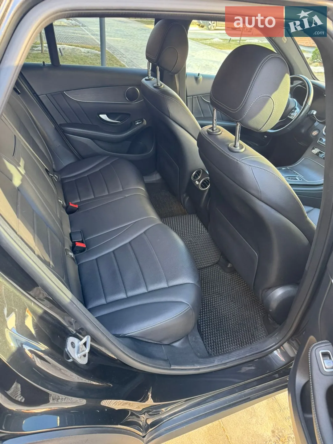 2022 Mercedes-Benz GLC - мініатюра 25
