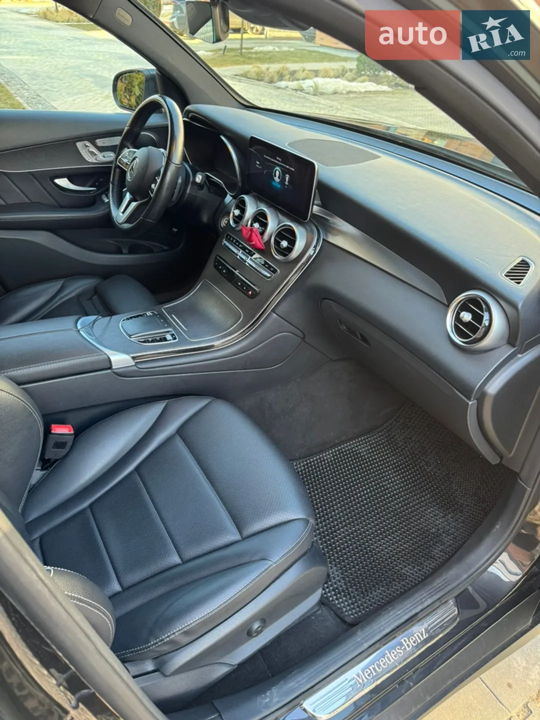 2022 Mercedes-Benz GLC - мініатюра 27