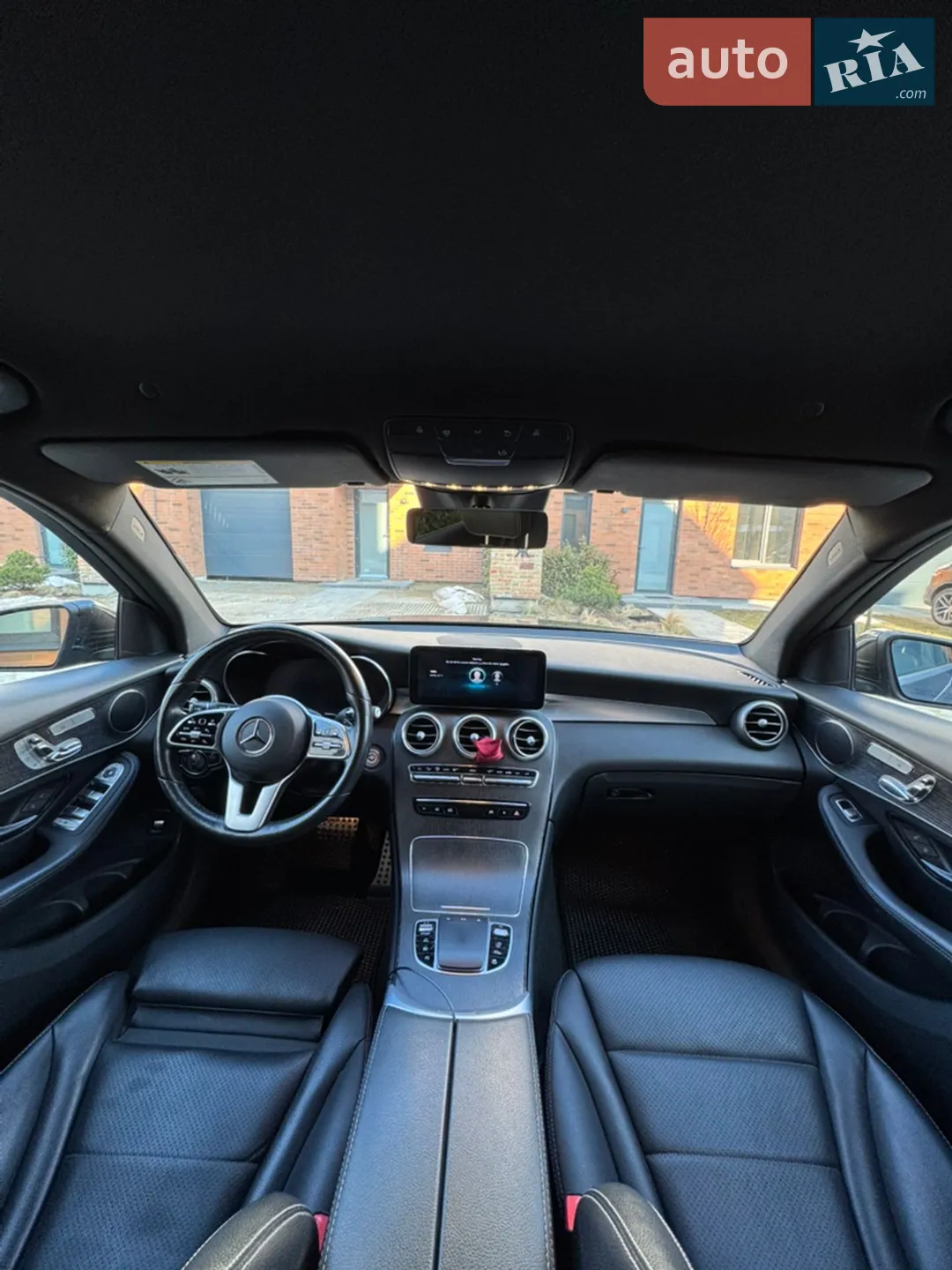2022 Mercedes-Benz GLC - мініатюра 29
